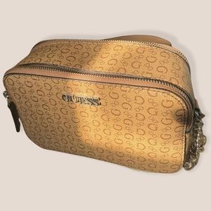 GUESS Crossbody Bag